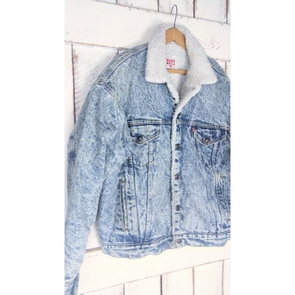 Vintage Levis denim trucker red tab acid wash jean jacket - Picture 4 of 5